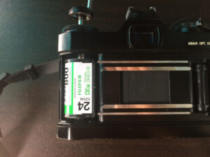 投稿についてもっと詳しく フィルムカメラのフィルムの取り出し方/PENTAX ES