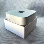 M4 Mac mini開封レビュー｜設置場所に困らないデスクトップに歓喜でもポート配置に不満アリ