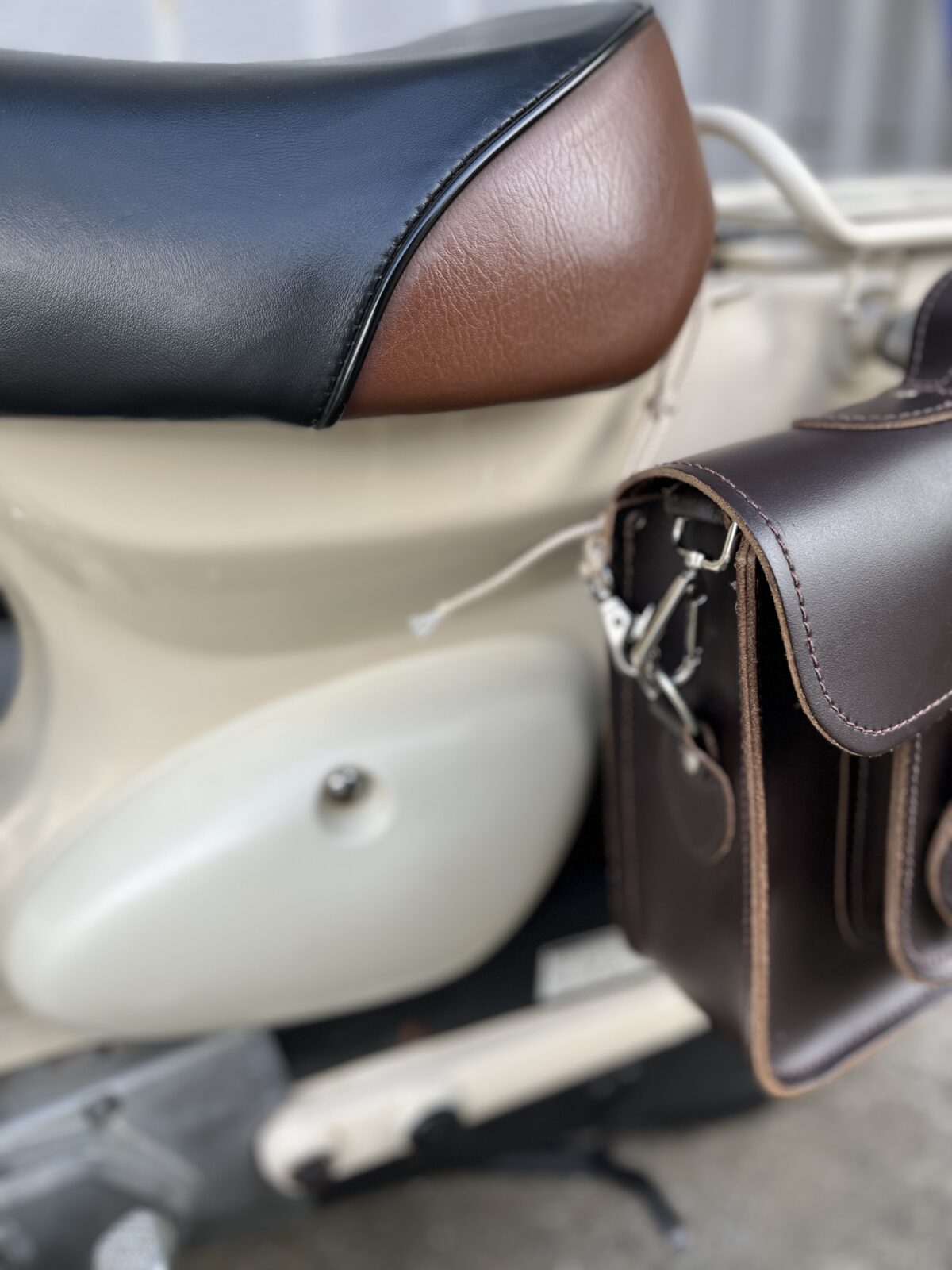 良品の中古サッチェルバッグ